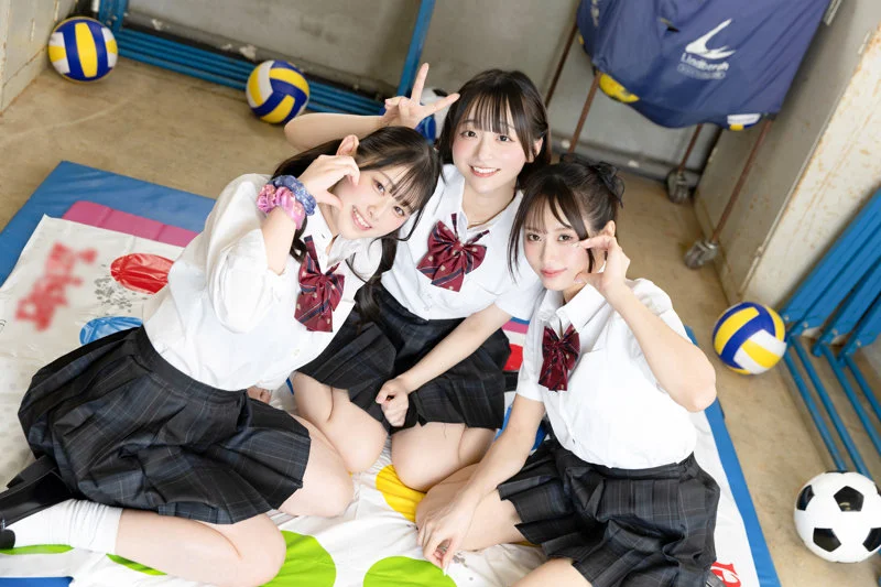 みこ＆なぎさ＆かんな 無料サンプル画像(1) 【無料エロ漫画と動画(R18)】